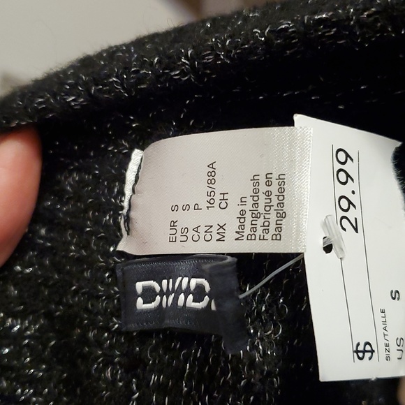 Women's off the shoulder sweater - Picture 4 of 4